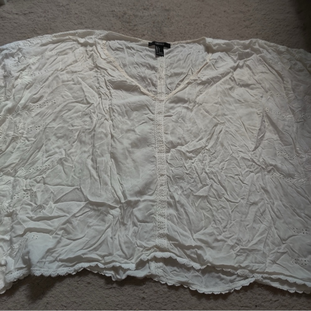 Forever 21 White Eyelet Lace Batwing Blouse Top Shirt Crochet Trim